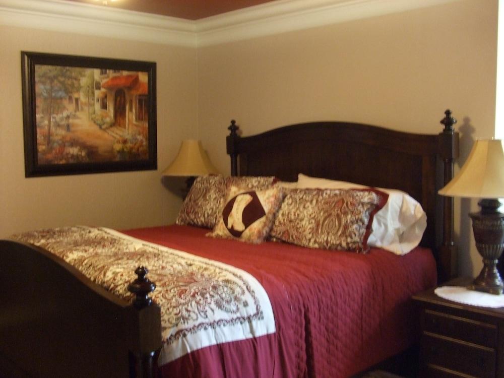 The Silk Pincushion (Adults Only) Bed and Breakfast Golden Exteriör bild